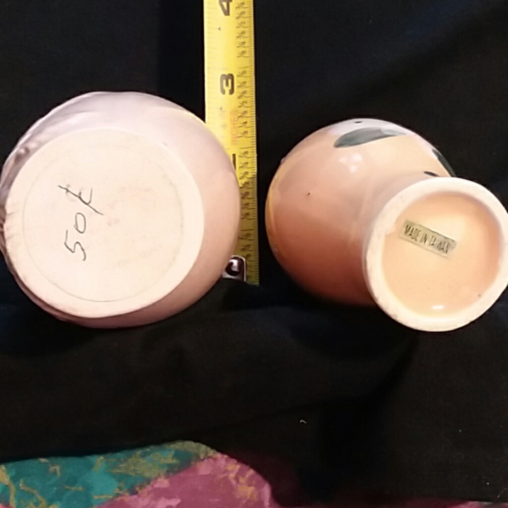 Small Vases - Picture 4 of 4